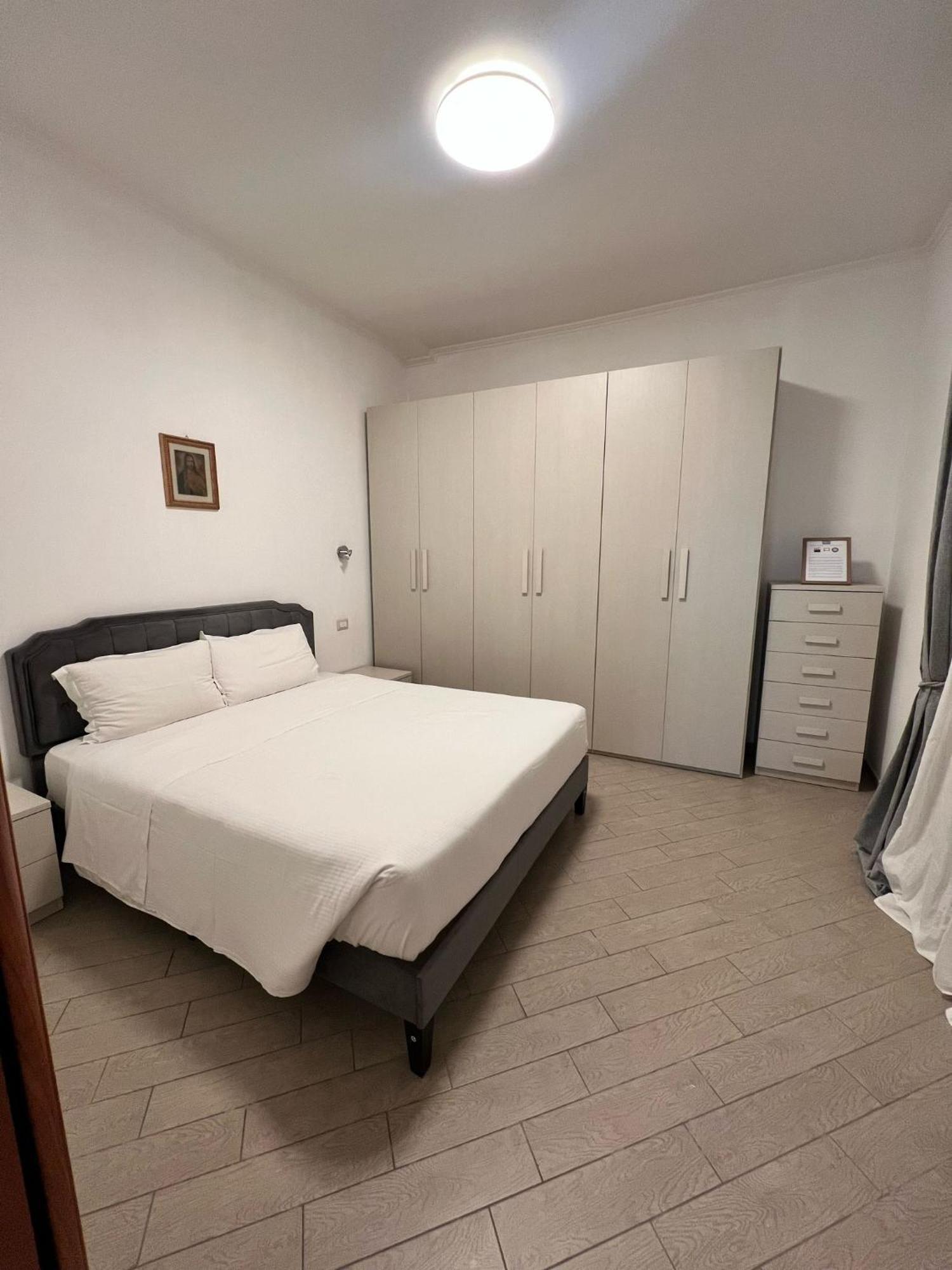Roma Chic Residenza Gemelli Apartment Exterior photo